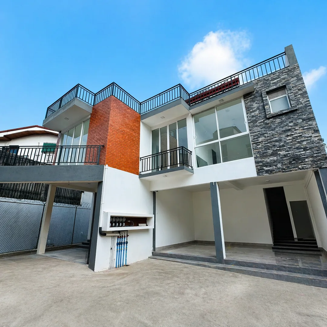 Mr. Akila's Appartment